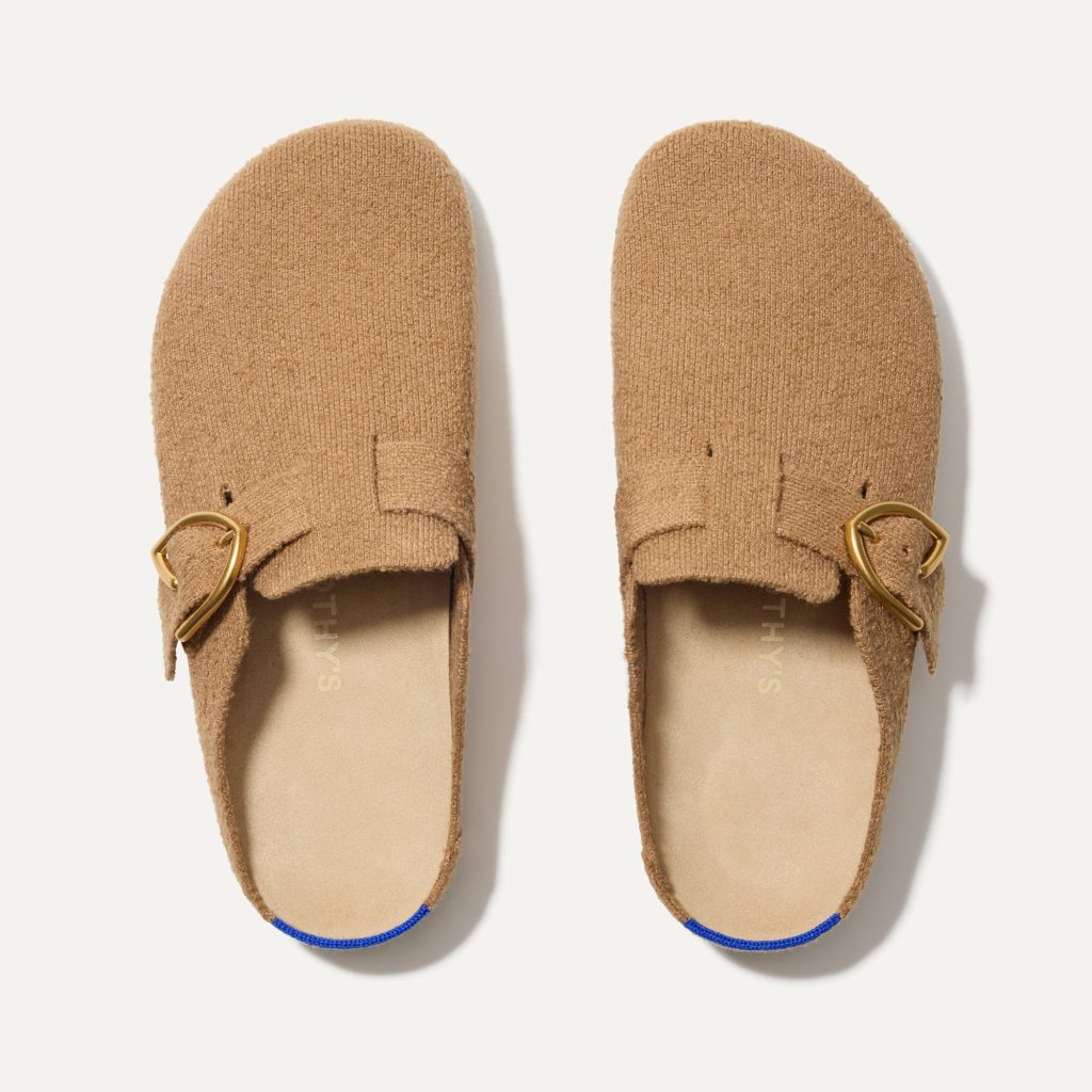 The Buckle Clog - Wren Boucl??